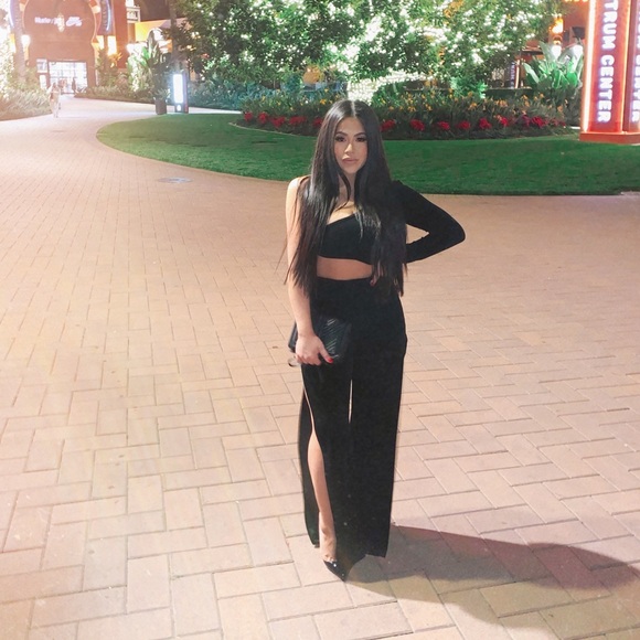 Mia B - Picture 3 of 16